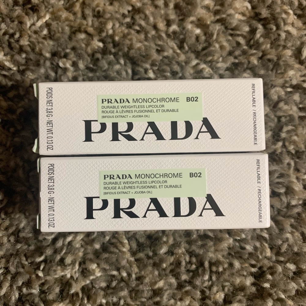 Monochrome Prada Lipstick 💋💄